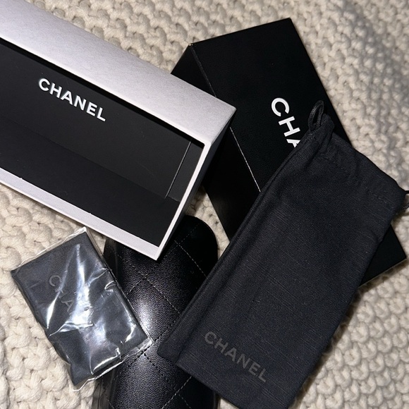 Chanel Black Luxottica Group Cat Eye Classic Sunglasses - Picture 6 of 12